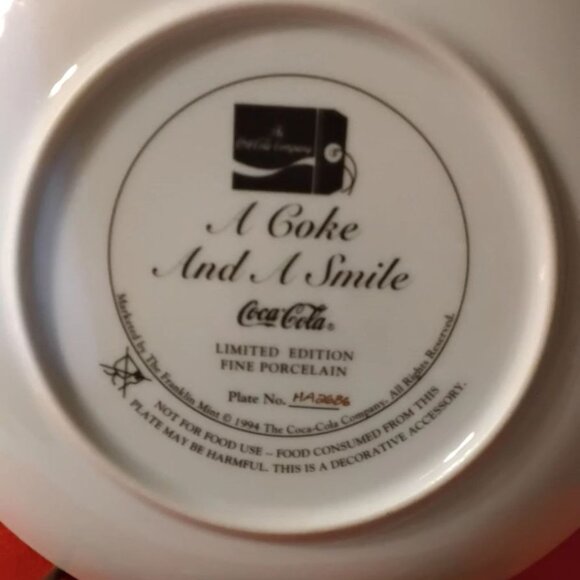 1994 Coca Cola Collector plate titled A Coke and a Smile limited edition fine po - Picture 3 of 4